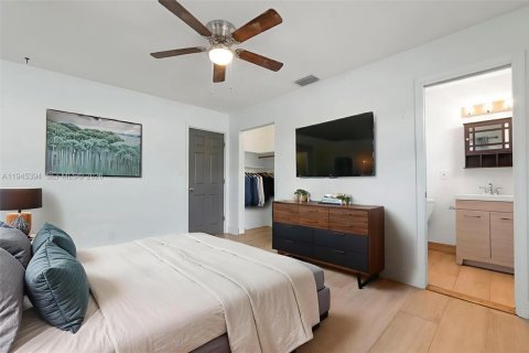 Купить виллу или дом в Окленд-Парк, Флорида 3 спальни, 129.6м2, № 2002514 - фото 21