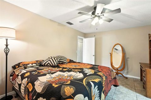 House in Orlando, Florida 4 bedrooms, 171.78 sq.m. № 1837729 - photo 20