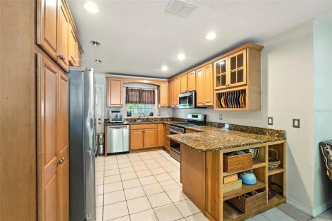 House in Orlando, Florida 4 bedrooms, 171.78 sq.m. № 1837729 - photo 12