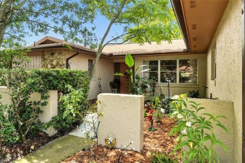 House in Orlando, Florida 4 bedrooms, 171.78 sq.m. № 1837729 - photo 2