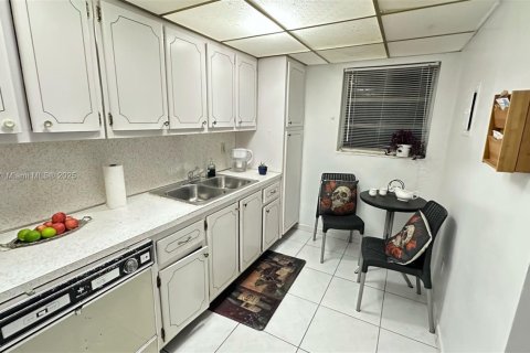 Copropriété à vendre à Miami Beach, Floride: 1 chambre, 78.69 m2 № 1923405 - photo 23