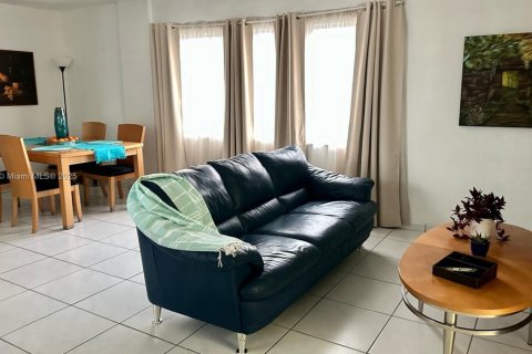 Copropriété à vendre à Miami Beach, Floride: 1 chambre, 78.69 m2 № 1923405 - photo 20