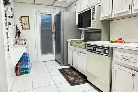Copropriété à vendre à Miami Beach, Floride: 1 chambre, 78.69 m2 № 1923405 - photo 24