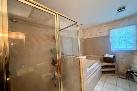 Villa ou maison à vendre à Kissimmee, Floride: 5 chambres, 298.96 m2 № 1602092 - photo 20