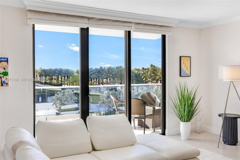 Condo in Bal Harbour, Florida, 2 bedrooms  № 2033958 - photo 11