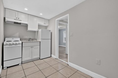 Apartment in West Palm Beach, Florida 1 bedroom, 51.1 sq.m. № 2382962 - photo 8