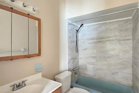Снять в аренду квартиру в Тампа, Флорида 3 комнаты, 88.26м2, № 2116154 - фото 9