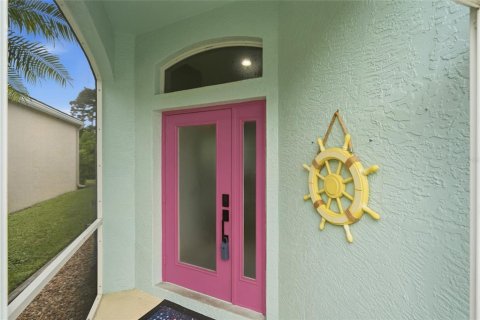 Villa ou maison à vendre à Punta Gorda, Floride: 3 chambres, 177.16 m2 № 2410040 - photo 3