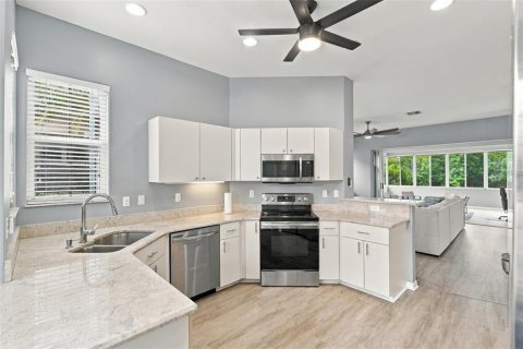 Villa ou maison à vendre à Punta Gorda, Floride: 3 chambres, 177.16 m2 № 2410040 - photo 13