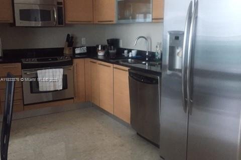 Condo in Miami, Florida, 2 bedrooms  № 1888775 - photo 10