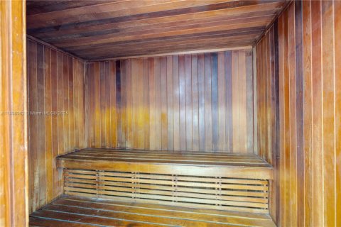 Condo in Aventura, Florida, 2 bedrooms № 1950048 - photo 28