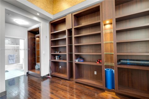 Condo in Aventura, Florida, 2 bedrooms № 1950048 - photo 20