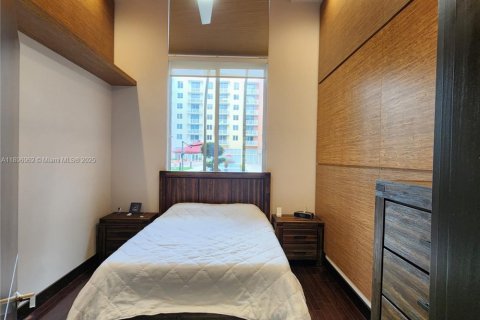 Condo in Aventura, Florida, 2 bedrooms № 1950048 - photo 8