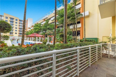 Condo in Aventura, Florida, 2 bedrooms № 1950048 - photo 23