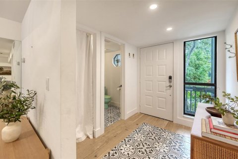 Купить кондоминиум в Сарасота, Флорида 7 комнат, 190.26м2, № 2321058 - фото 16