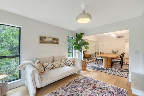 Купить кондоминиум в Сарасота, Флорида 7 комнат, 190.26м2, № 2321058 - фото 24
