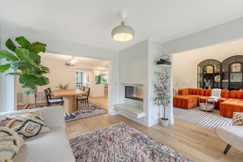 Купить кондоминиум в Сарасота, Флорида 7 комнат, 190.26м2, № 2321058 - фото 25