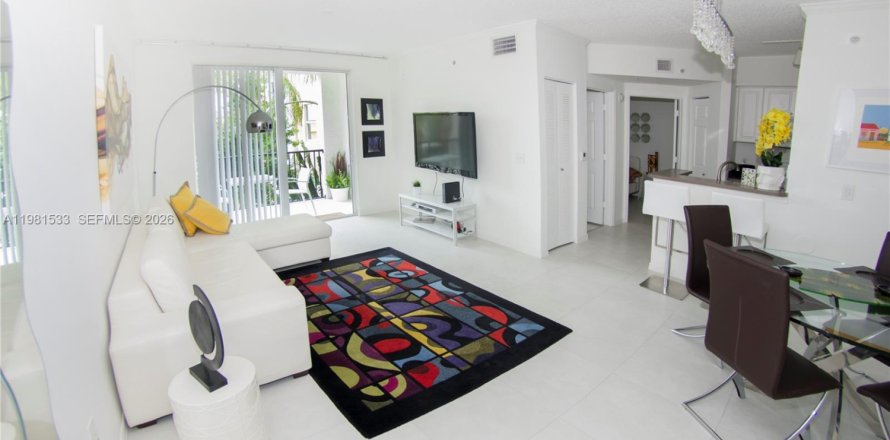 Condo in Sunny Isles Beach, Florida, 1 bedroom  № 2042968