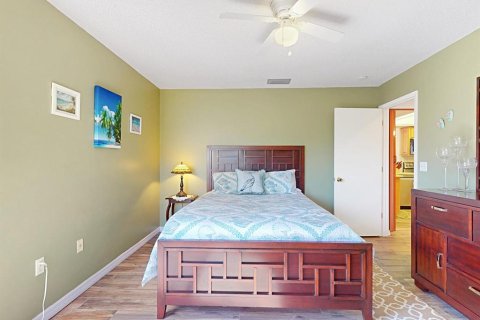 Townhouse in Haines City, Florida 2 bedrooms, 136.01 sq.m. № 2166739 - photo 18