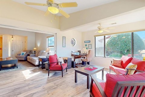 Townhouse in Haines City, Florida 2 bedrooms, 136.01 sq.m. № 2166739 - photo 12