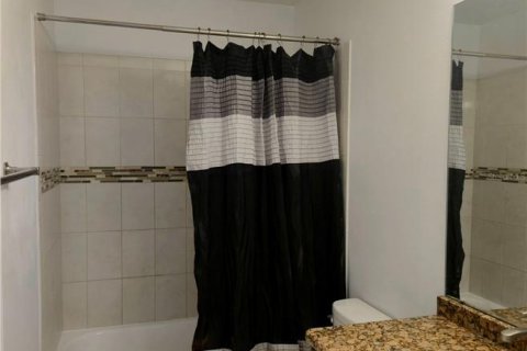 Touwnhouse à vendre à Brandon, Floride: 2 chambres, 129.69 m2 № 2149257 - photo 20