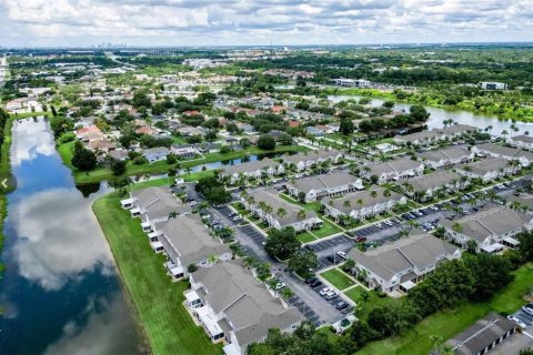 Touwnhouse à vendre à Brandon, Floride: 2 chambres, 129.69 m2 № 2149257 - photo 5