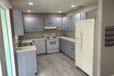 House in Ocala, Florida 2 bedrooms, 116.03 sq.m. № 1751328 - photo 6
