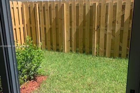 Adosado en alquiler en Florida City, Florida, 2 dormitorios, 112.23 m2 № 1989218 - foto 3