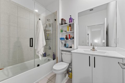 Adosado en venta en Coral Springs, Florida, 3 dormitorios, 124.86 m2 № 2077705 - foto 20