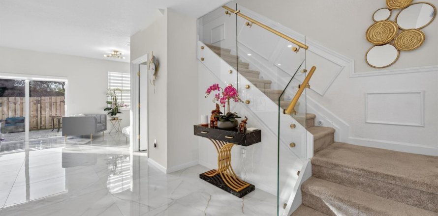 Adosado en Coral Springs, Florida 3 dormitorios, 124.86 m2 № 2077705