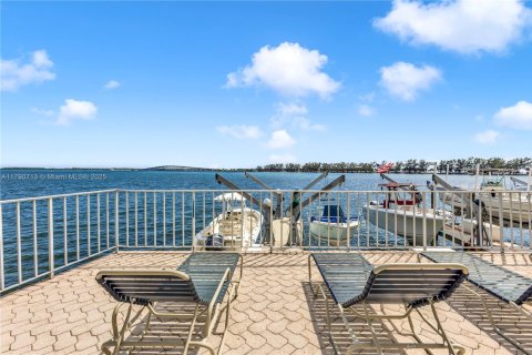 Condominio en venta en Miami, Florida, 2 dormitorios, 92.9 m2 № 1756207 - foto 11