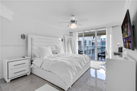 Condo in Boca Raton, Florida, 2 bedrooms  № 2008442 - photo 9