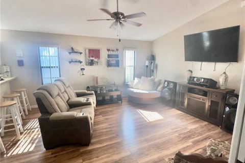 Casa en venta en Ocala, Florida, 3 dormitorios, 109.81 m2 № 1637041 - foto 5
