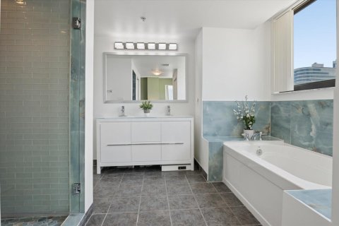 Condo in Fort Lauderdale, Florida, 4 bedrooms  № 2266211 - photo 12