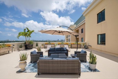 Condo in Fort Lauderdale, Florida, 4 bedrooms  № 2266211 - photo 28