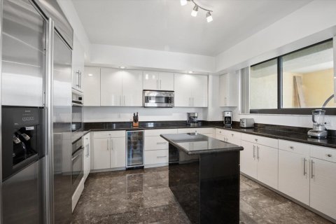 Condo in Fort Lauderdale, Florida, 4 bedrooms  № 2266211 - photo 9