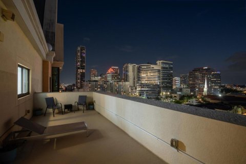 Condo in Fort Lauderdale, Florida, 4 bedrooms  № 2266211 - photo 17