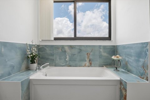 Condo in Fort Lauderdale, Florida, 4 bedrooms  № 2266211 - photo 14