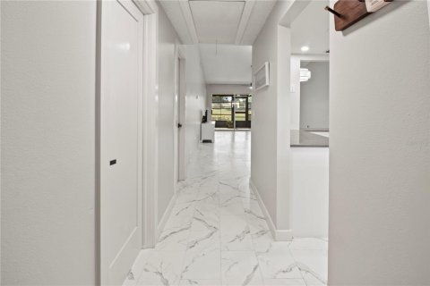 Copropriété à vendre à Bradenton, Floride: 2 chambres, 100.33 m2 № 1882779 - photo 25