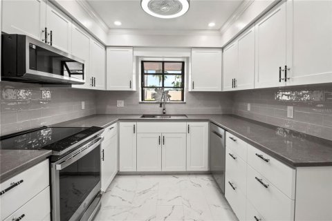 Copropriété à vendre à Bradenton, Floride: 2 chambres, 100.33 m2 № 1882779 - photo 4