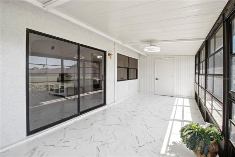 Copropriété à vendre à Bradenton, Floride: 2 chambres, 100.33 m2 № 1882779 - photo 15