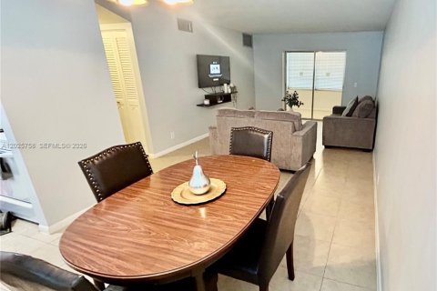 Copropriété à vendre à Boynton Beach, Floride: 1 chambre, 57.97 m2 № 2077385 - photo 7