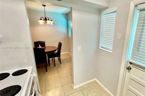 Copropriété à vendre à Boynton Beach, Floride: 1 chambre, 57.97 m2 № 2077385 - photo 4