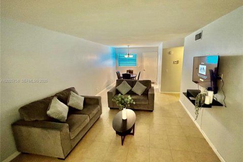 Copropriété à vendre à Boynton Beach, Floride: 1 chambre, 57.97 m2 № 2077385 - photo 6