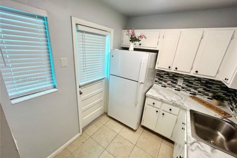 Copropriété à vendre à Boynton Beach, Floride: 1 chambre, 57.97 m2 № 2077385 - photo 3