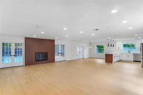 Villa ou maison à vendre à Longwood, Floride: 4 chambres, 201.04 m2 № 2410277 - photo 7
