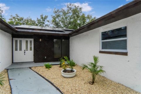 Villa ou maison à vendre à Longwood, Floride: 4 chambres, 201.04 m2 № 2410277 - photo 6
