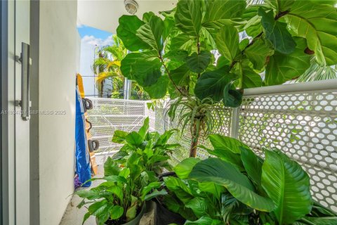 Condominio en venta en Miami Beach, Florida, 2 dormitorios, 84.82 m2 № 1992861 - foto 8