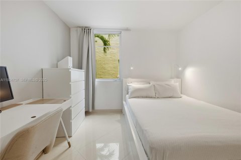 Condominio en venta en Miami Beach, Florida, 2 dormitorios, 84.82 m2 № 1992861 - foto 21
