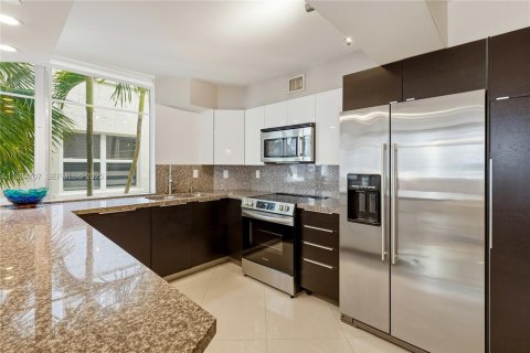 Condominio en venta en Miami Beach, Florida, 2 dormitorios, 84.82 m2 № 1992861 - foto 10